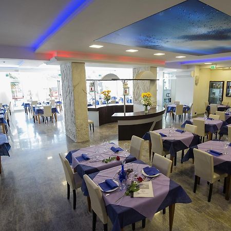 Hotel Roma Marina di Massa Extérieur photo